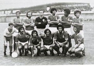 Na Foto de 1974, Jorge Nunes é o terceiro, da esquerda para a direita, agachado. O time no CSA era formado por Em pé: Zé Preta, Espinosa,Zé Galego, Mauricio, Walmir Louruz e Jaminho. Agachados: O massagista Castanha,Milton, Jorge Nunes, Misso, Djair e Ricardo.