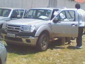 Automóvel no estacionamento da PF. (Foto : Warner Oliveira)