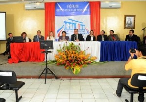  Presidente do TCE, conselheiro Isnaldo Bulhões, presidiu o encontro. ( Foto : http://www.tc.al.gov.br )